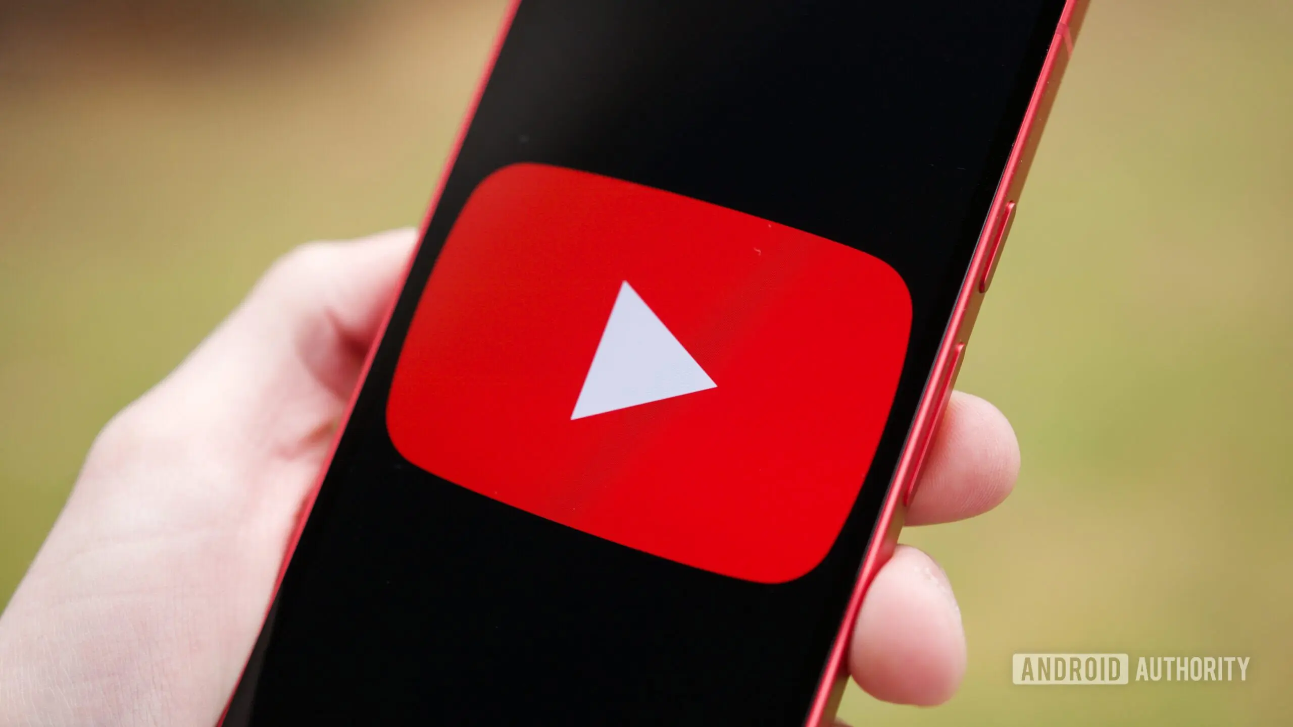 Blank YouTube homepage? You're not alone, and here's a temporary workaround